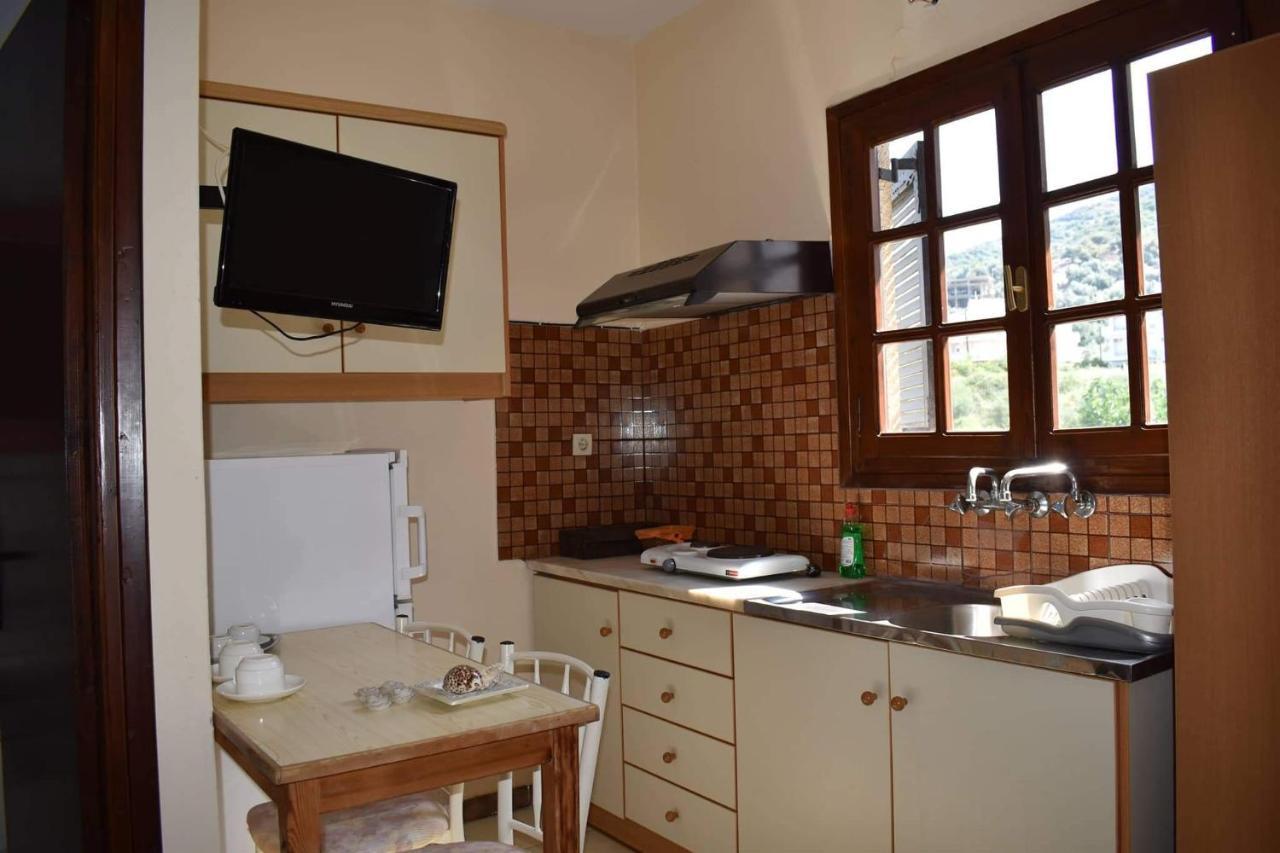 Iliotropio Studios Loutra Edipsou  Buitenkant foto