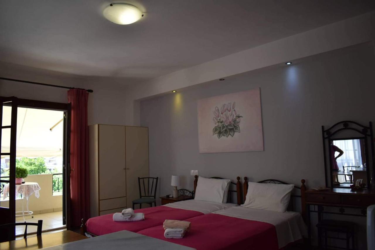 Iliotropio Studios Loutra Edipsou  Buitenkant foto